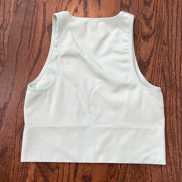 Athleta Aurora Seamless Crop Rib Tank - Size M - Mint Green - Picture 3 of 3